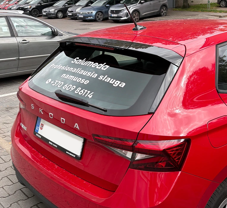 lipdukas ant galinio automobilio stiklo Reklaminis lipdukas ant automobilio galinio stiklo