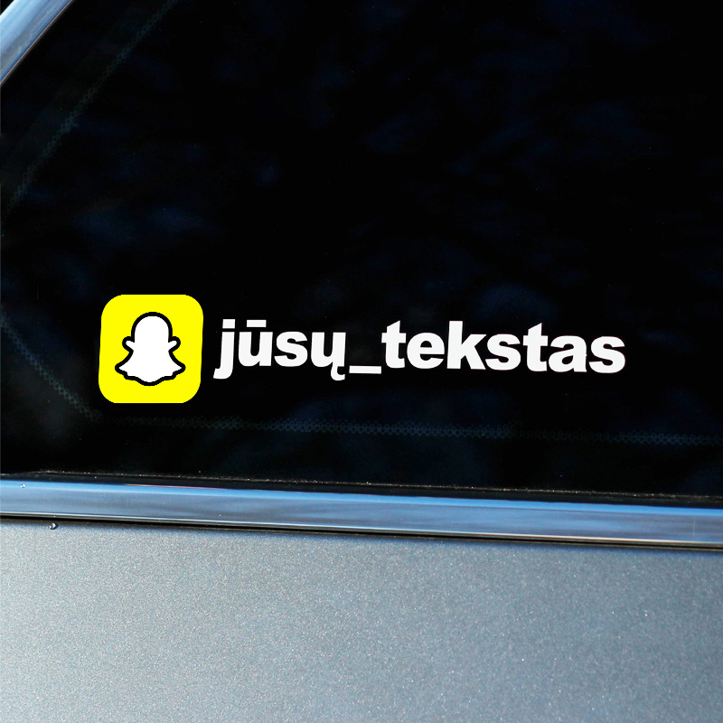 Snapchat lipdukas ant automobiolio