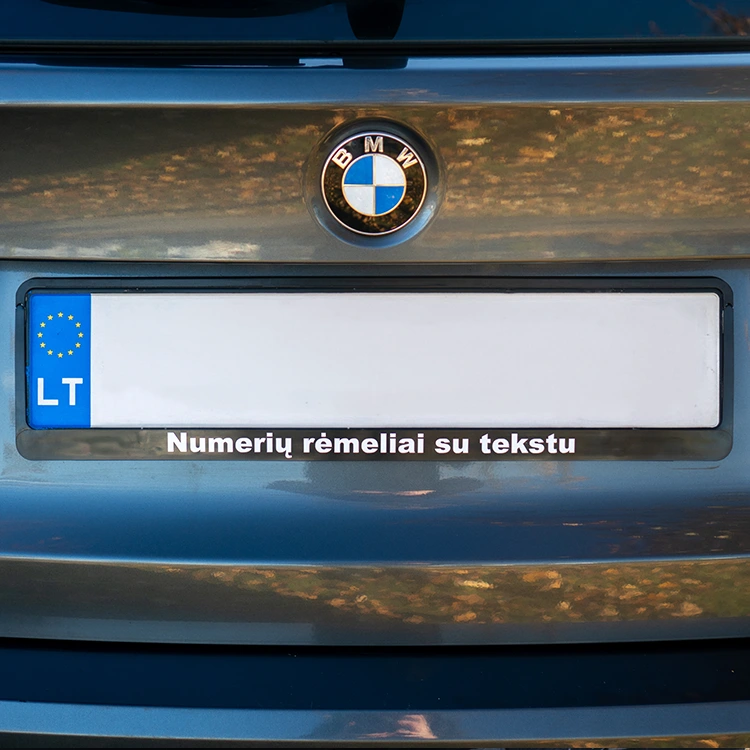 Tekstas ant numerių rėmelių